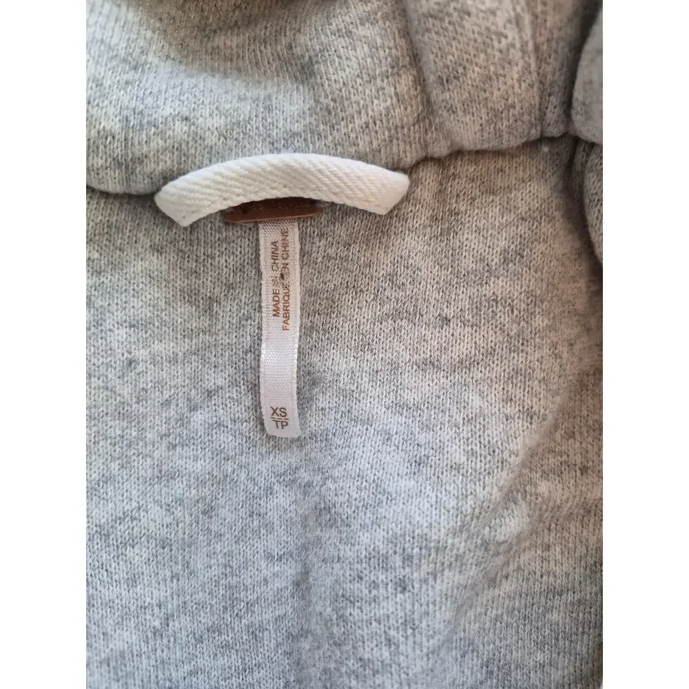 Free People Mixed Media Denim Jacket Knit Sleeves Hooded White Gray Distressed - Picture 2 of 5